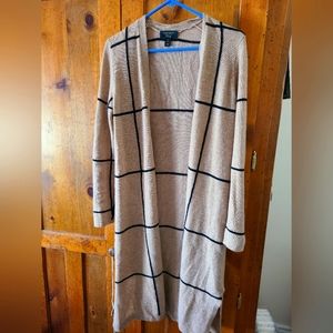 Beautiful beige and black Cashmere cardigan. So soft! Size small.